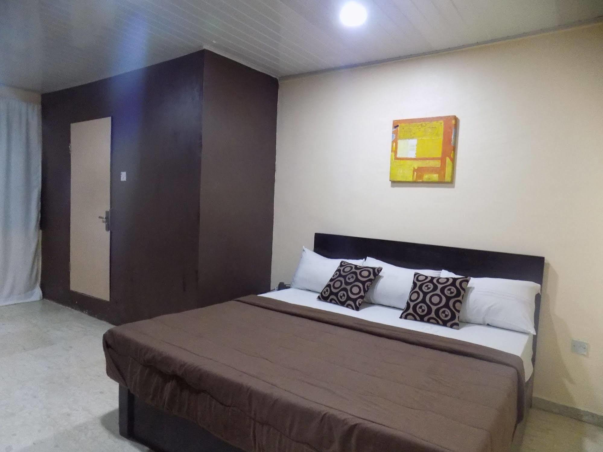 Posh Apartments And Hotel Ikeja Exteriér fotografie